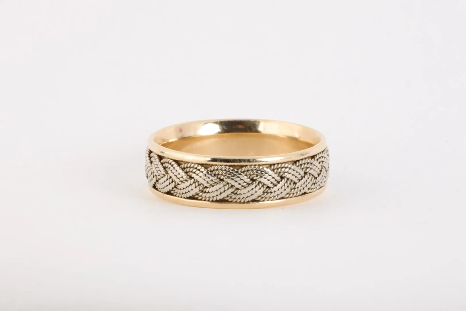 14k Yellow Gold Braided Band Ring Size 11 (7.99g.)