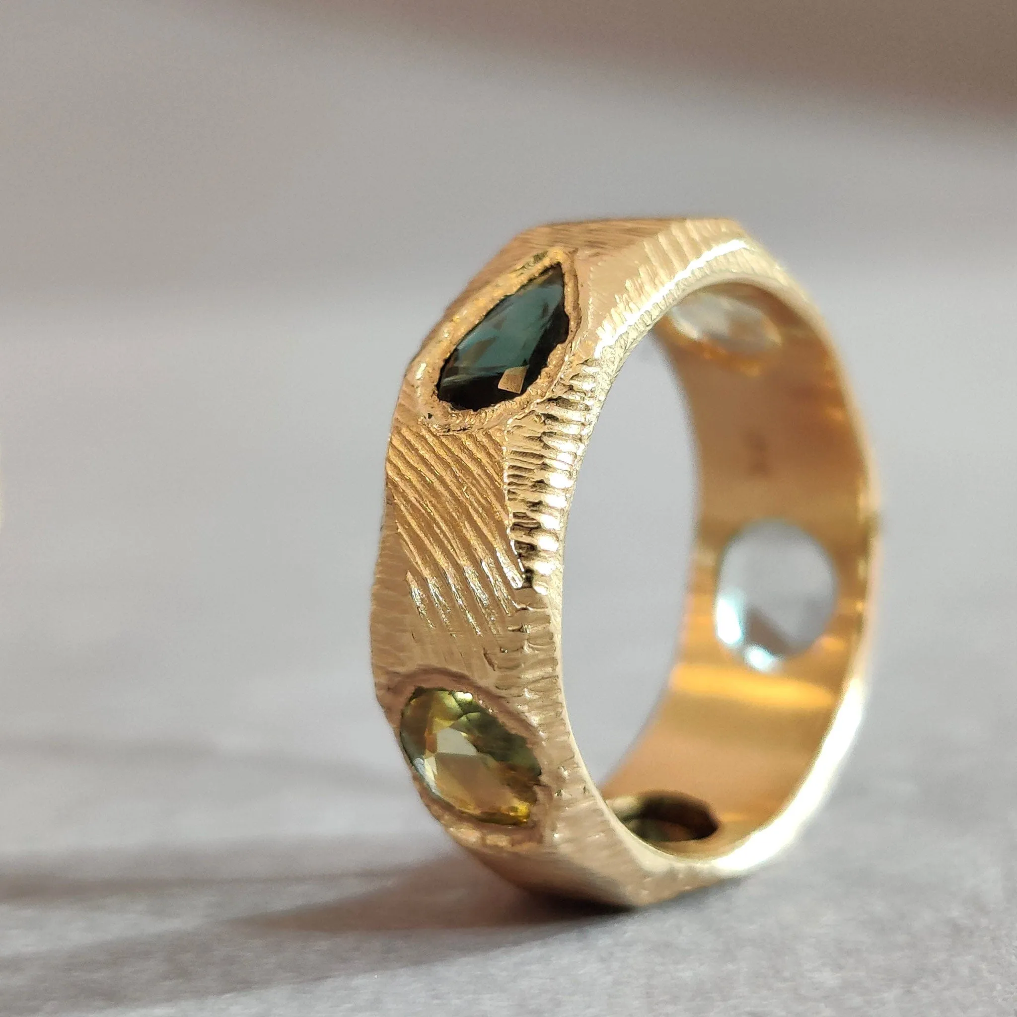 18K Five Sapphire Ring in Green