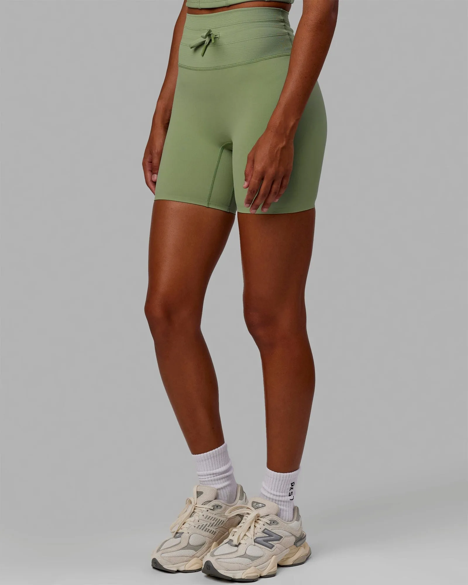 Resistance Mid-Length Shorts - Bayleaf